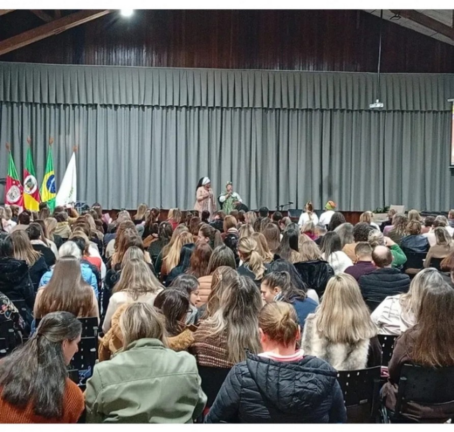 Público em atividade de formação